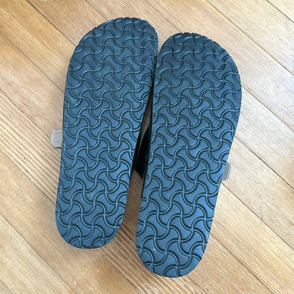 Brand New Sandals Women’s size 13!! - Picture 2 of 3